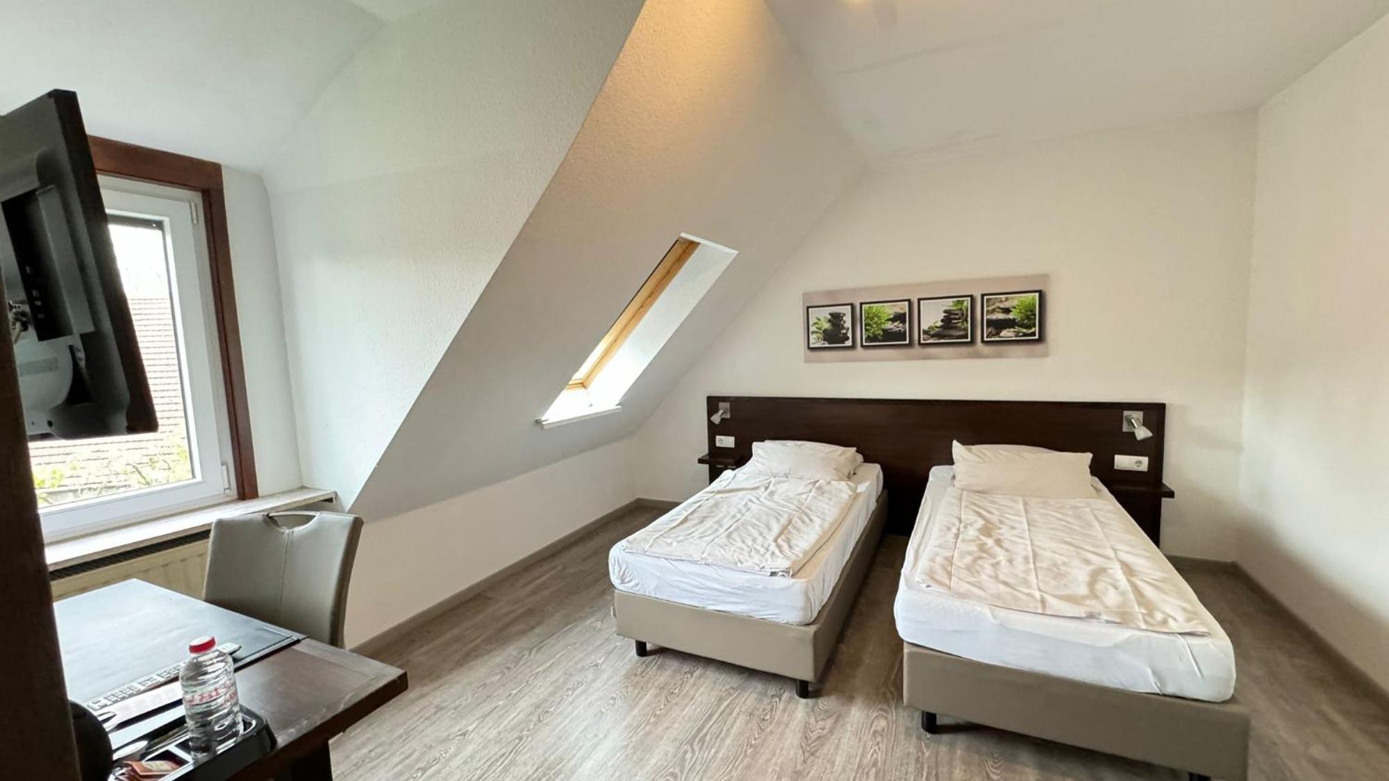 Hotel Rennekamp Oyten Kültér fotó