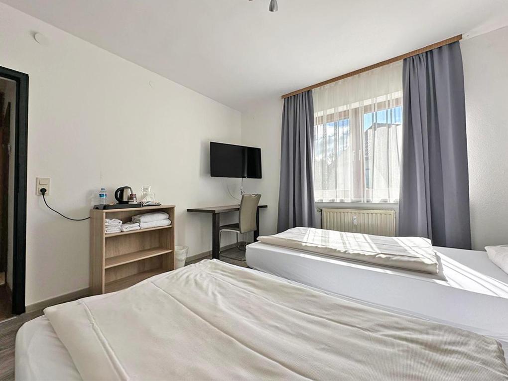 Hotel Rennekamp Oyten Kültér fotó