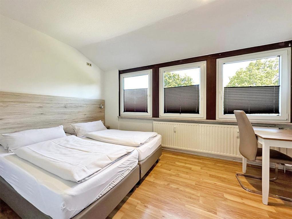 Hotel Rennekamp Oyten Kültér fotó